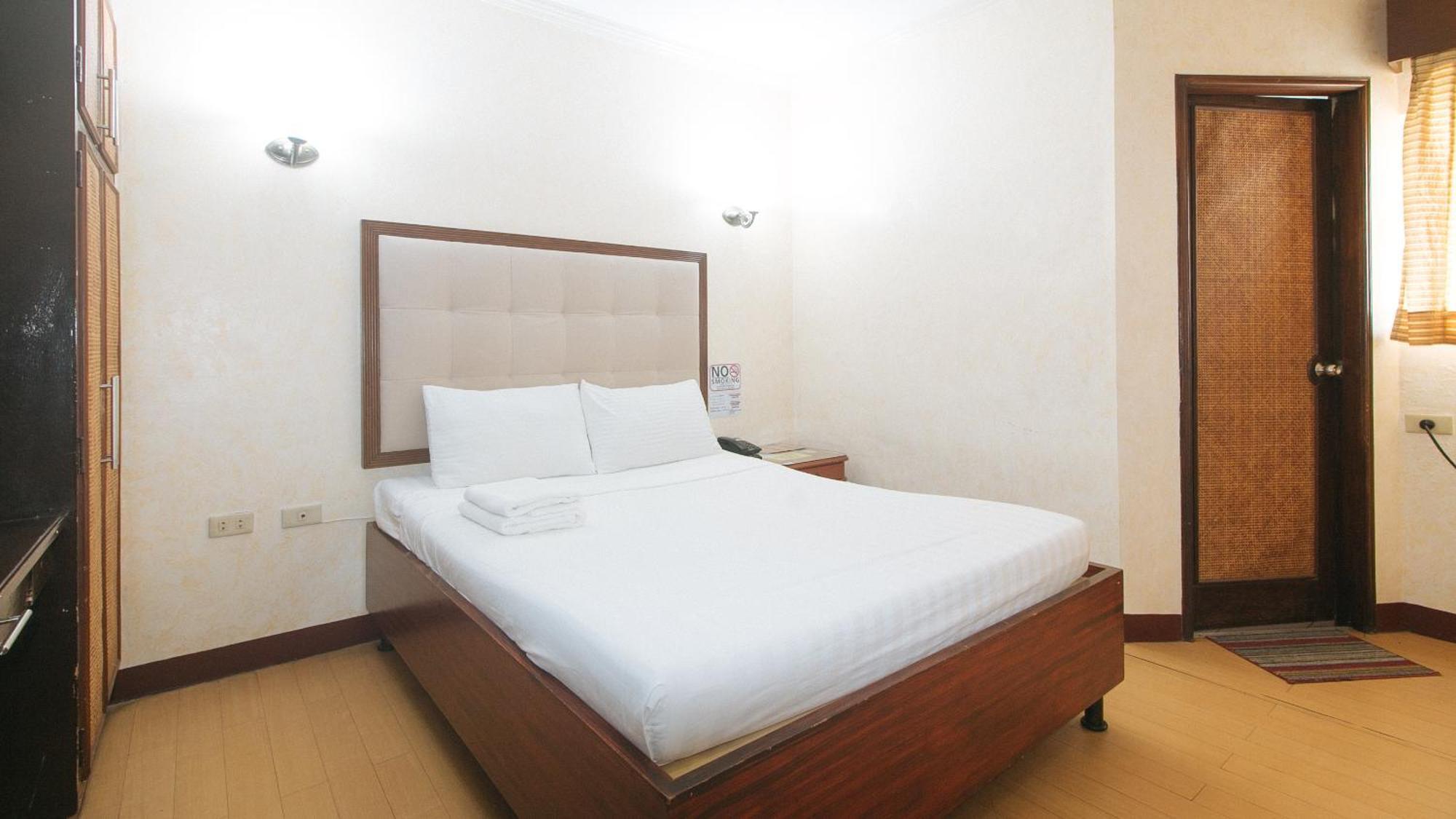 Bliss Hotel Dau Mabalacat Εξωτερικό φωτογραφία