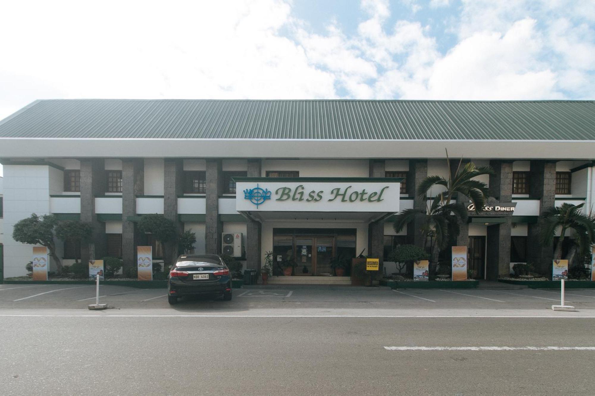 Bliss Hotel Dau Mabalacat Εξωτερικό φωτογραφία