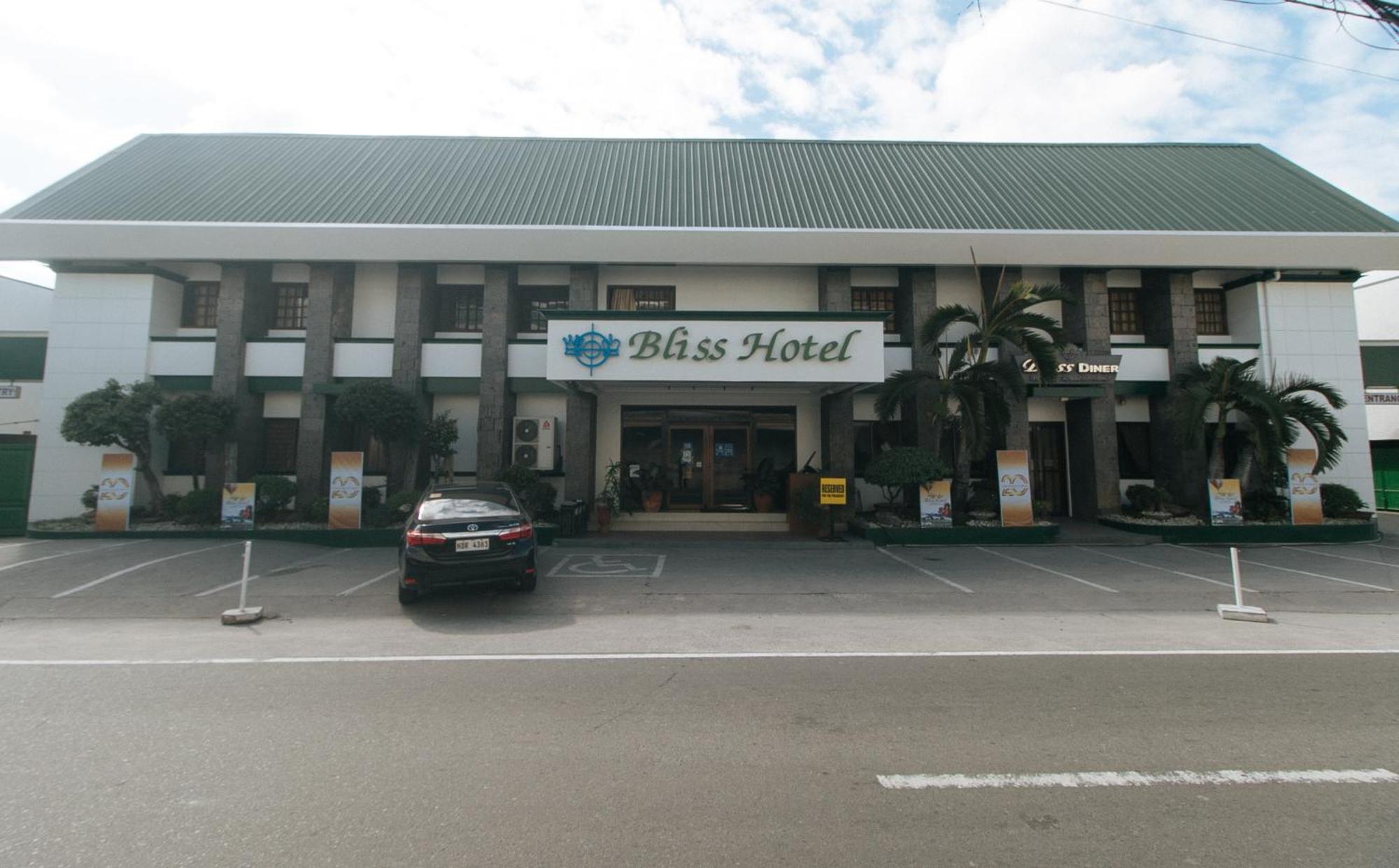Bliss Hotel Dau Mabalacat Εξωτερικό φωτογραφία