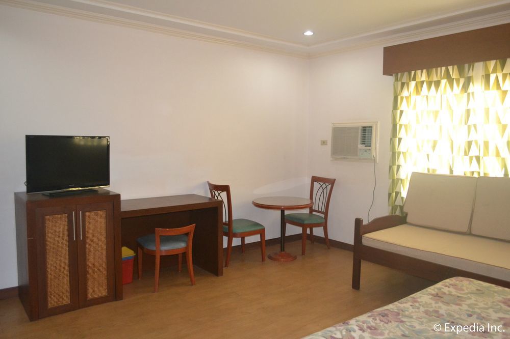 Bliss Hotel Dau Mabalacat Εξωτερικό φωτογραφία