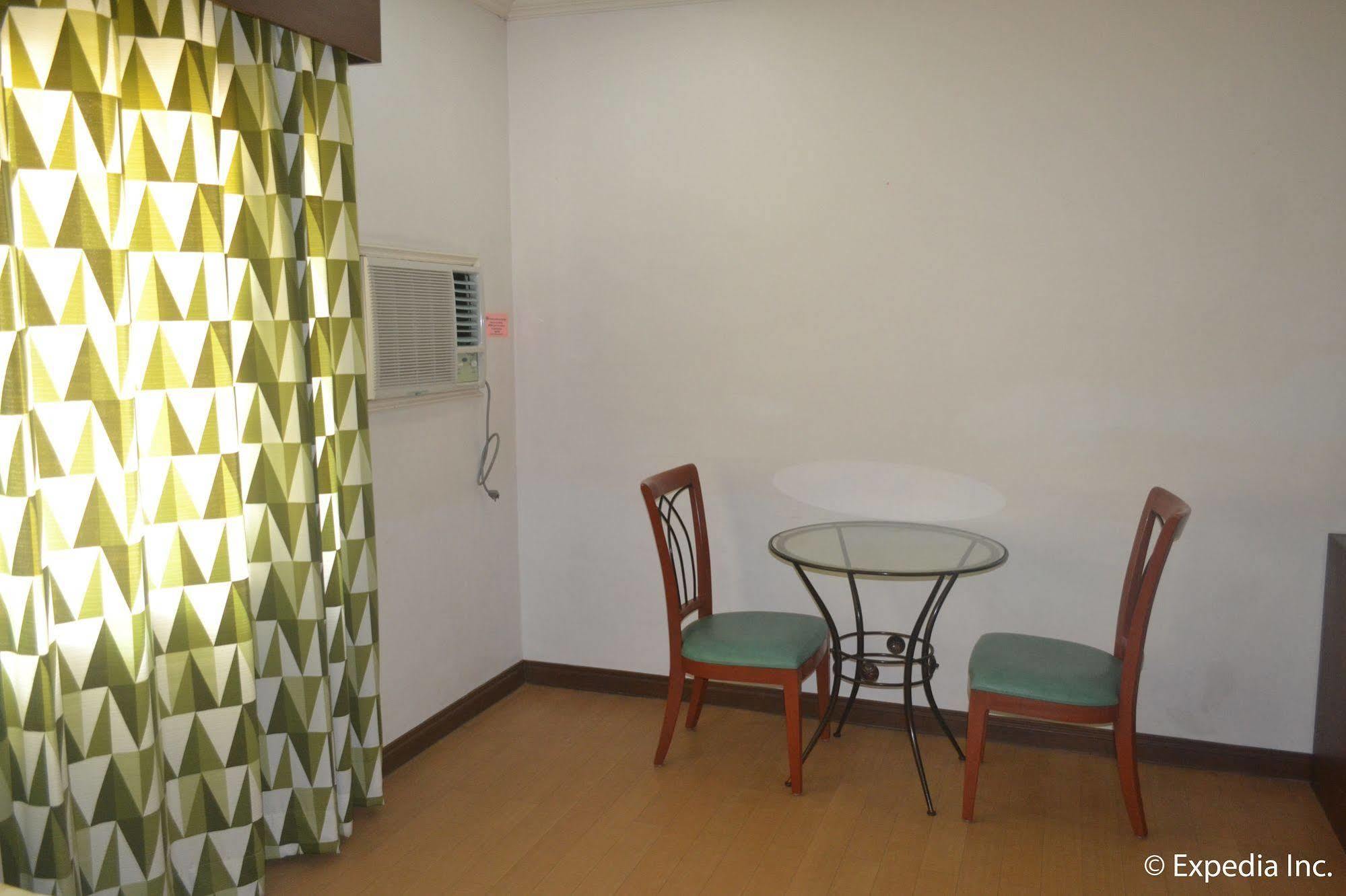 Bliss Hotel Dau Mabalacat Εξωτερικό φωτογραφία