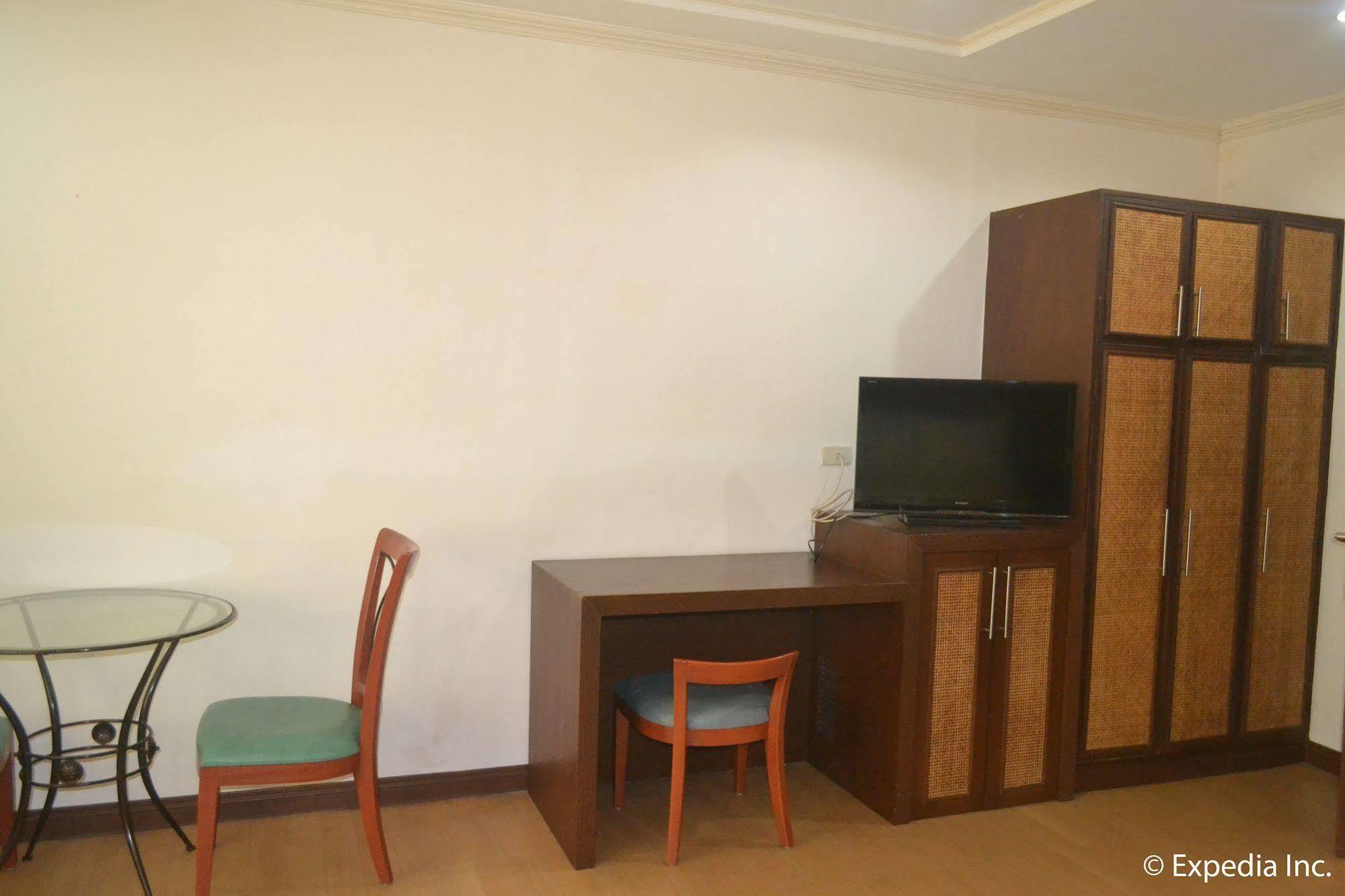 Bliss Hotel Dau Mabalacat Εξωτερικό φωτογραφία